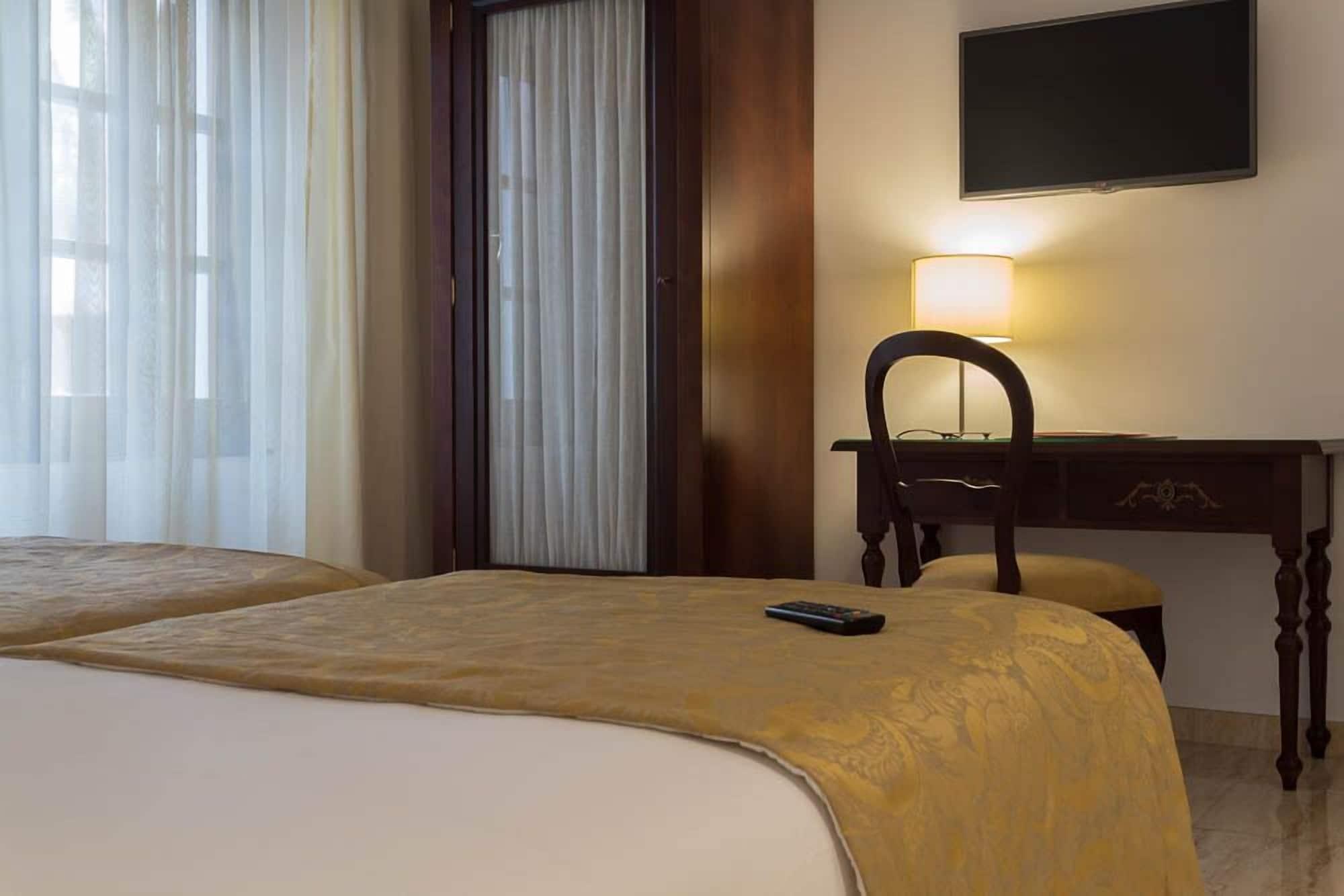 Hotel Born Palma de Mallorca Luaran gambar